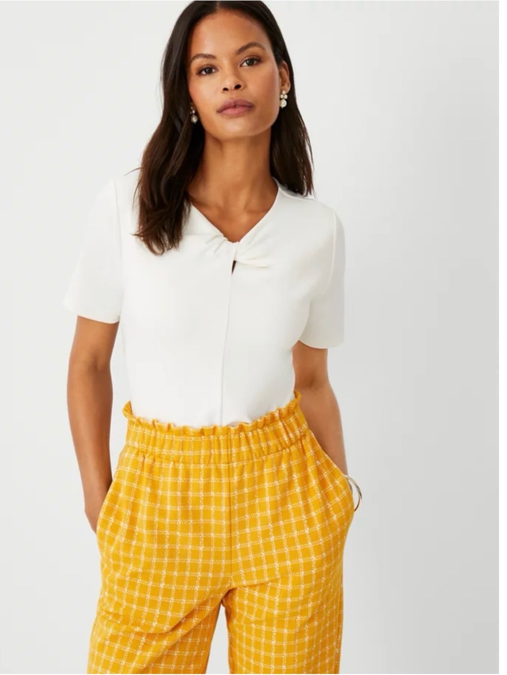 Ann Taylor Ivory Twist-Neck Short Sleeve Top in XL